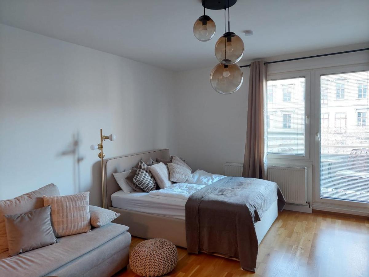 Balcony Apartment, 5 Min Walk To First District Vienna Exterior photo